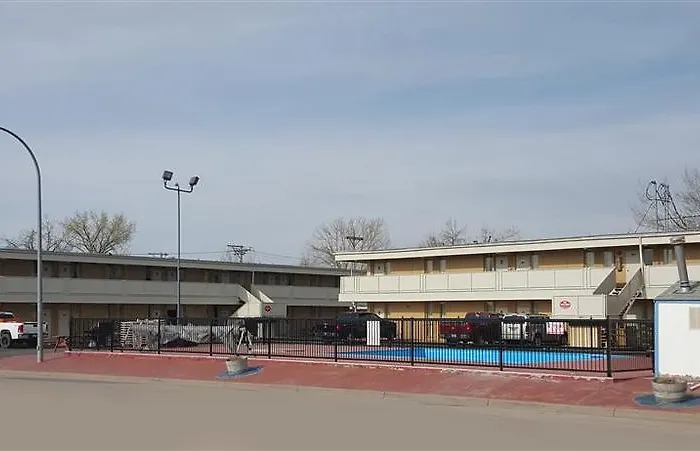 Alamo & Gillette